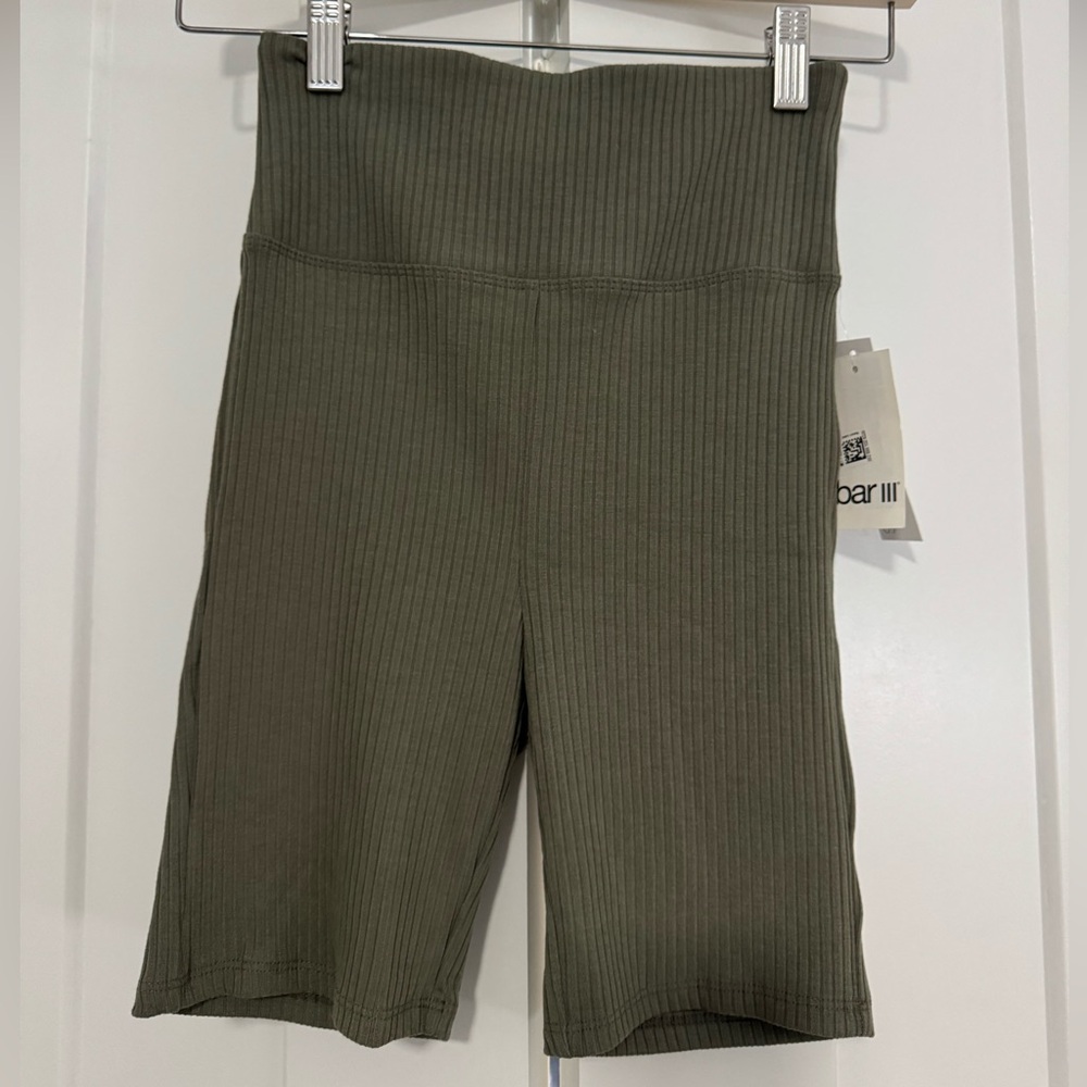 Bar III Green Leggings Comfortable Stylish Bottoms